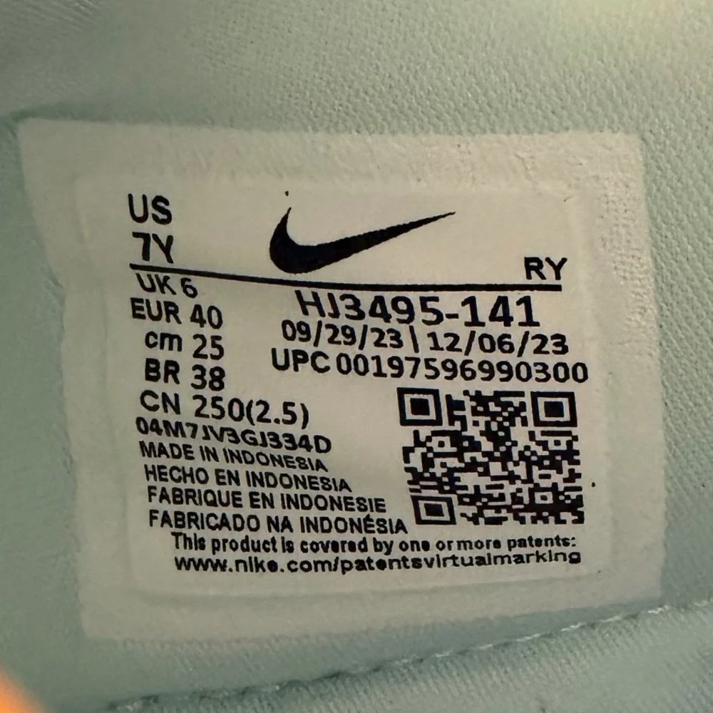 Nike Flex Runner 3 GS White University Blue Slip On Sneakers HJ3495-141 Size 7Y